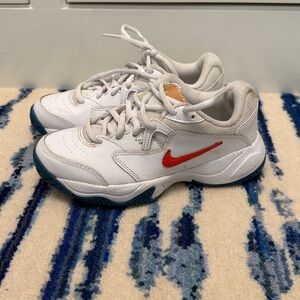 Nike Kids tennis sneakers lite 2